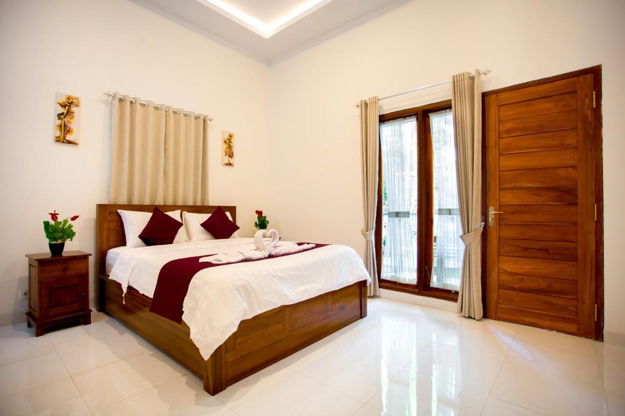 The Puncak Santhi Inn Batununggul Exterior photo