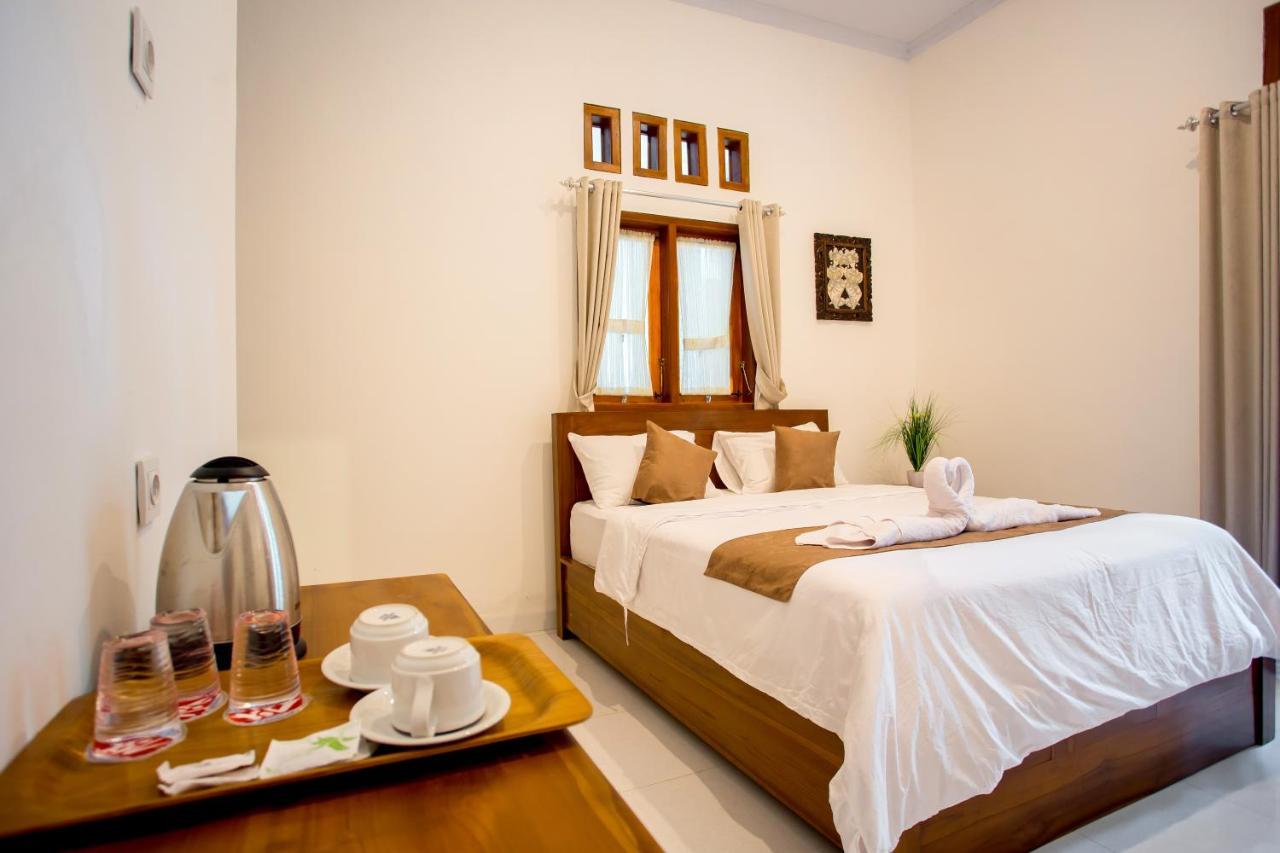 The Puncak Santhi Inn Batununggul Exterior photo