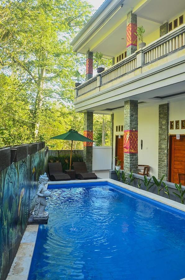 The Puncak Santhi Inn Batununggul Exterior photo